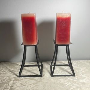 Set of 2 candle holders/ candles